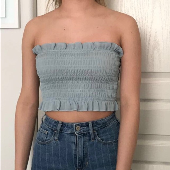 PacSun Tops - ruffled crop top